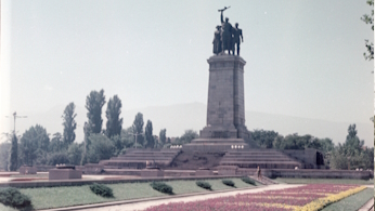 Паметник на Съветската армия